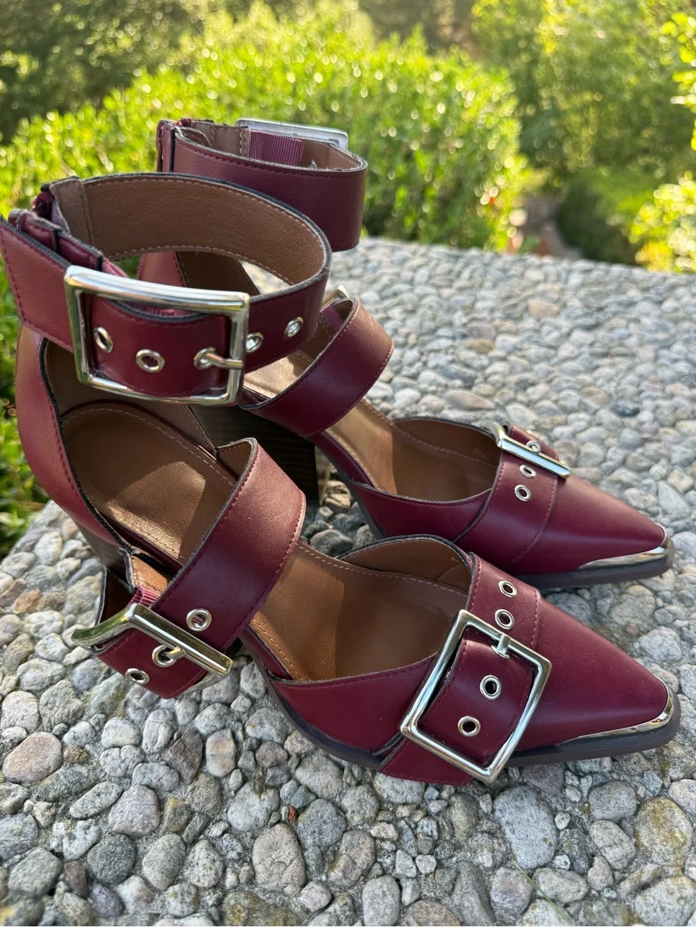 Women's Burgundy Pointed-Toe Buckle Heels